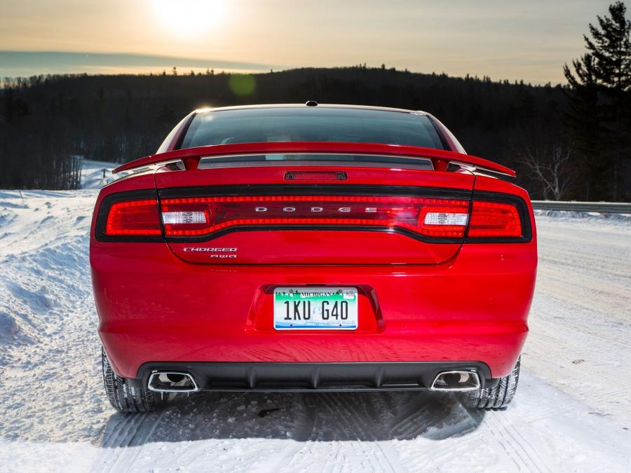  Dodge Charger AWD Sport 2013 года  (фото 45 из 50)